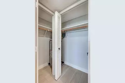 7461 W Country Club Drive N #408, Sarasota, FL 34243 - Photo 27