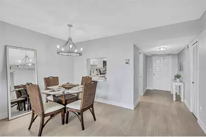 7461 W Country Club Drive N #408, Sarasota, FL 34243 - Photo 13