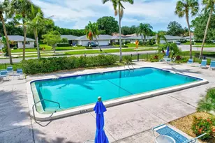 7461 W Country Club Dr N, Sarasota, FL 34243 - Photo 59