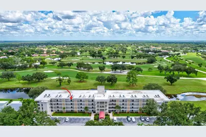 7461 W Country Club Drive N #408, Sarasota, FL 34243 - Photo 1