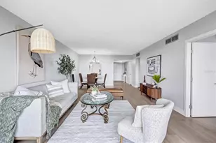 7461 W Country Club Dr N, Sarasota, FL 34243 - Photo 23