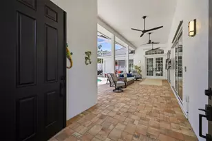 8708 Woodbriar Dr, Sarasota, FL 34238 - Photo 3