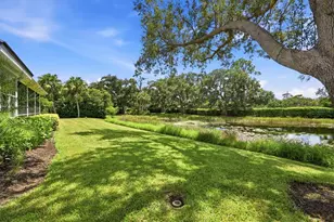 8708 Woodbriar Dr, Sarasota, FL 34238 - Photo 39