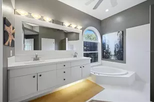 8708 Woodbriar Dr, Sarasota, FL 34238 - Photo 23