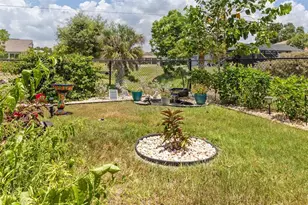 25266 Estrada Cir, Punta Gorda, FL 33955 - Photo 31