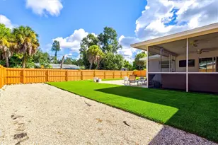 2923 Concord St, Sarasota, FL 34231 - Photo 53