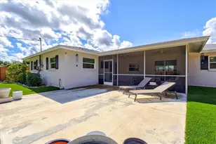 2923 Concord St, Sarasota, FL 34231 - Photo 49