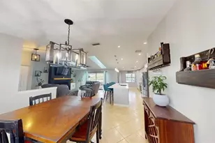 2461 Gold Oak Ct E, Sarasota, FL 34232 - Photo 13