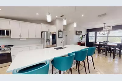 2461 Gold Oak Court E, Sarasota, FL 34232 - Photo 5