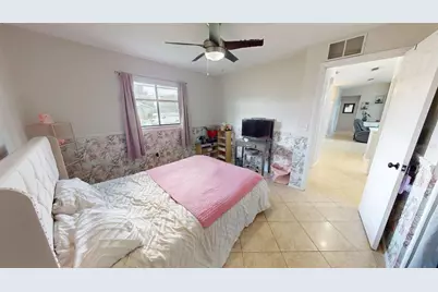 2461 Gold Oak Court E, Sarasota, FL 34232 - Photo 17