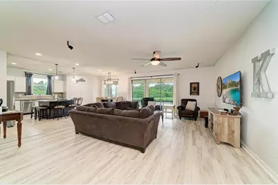 10223 57th Court E, Parrish, FL 34219 - Photo 9