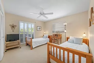 614 Gladstone Ln, Bradenton Beach, FL 34217 - Photo 35