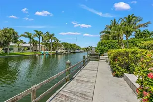 614 Gladstone Ln, Bradenton Beach, FL 34217 - Photo 15