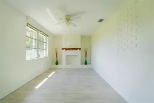 605 Barnes Pkwy, Nokomis, FL 34275 - Photo 19