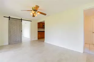 605 Barnes Pkwy, Nokomis, FL 34275 - Photo 23