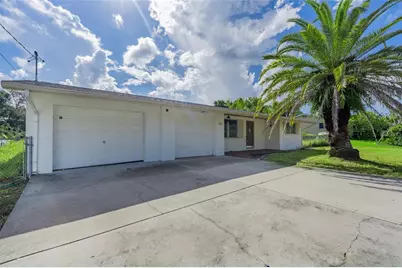 605 Barnes Parkway, Nokomis, FL 34275 - Photo 1