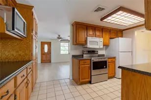 605 Barnes Pkwy, Nokomis, FL 34275 - Photo 17