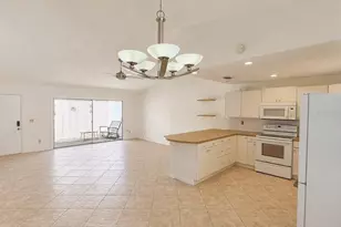 5731 Westwind Ln, Sarasota, FL 34231 - Photo 5