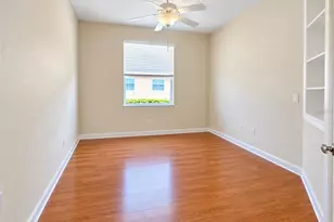 8318 Summer Greens Terrace, Bradenton, FL 34212 - Photo 3