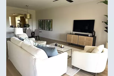 5122 Manorwood Drive #4B, Sarasota, FL 34235 - Photo 9