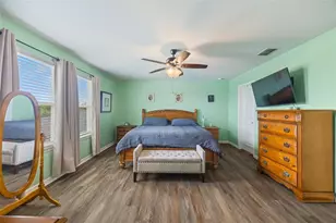 1007 Golden Shiner Ave, Ruskin, FL 33570 - Photo 37
