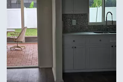 5420 Starwood Place, Sarasota, FL 34232 - Photo 9