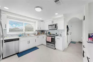 4428 W 56th St, Bradenton, FL 34210 - Photo 11