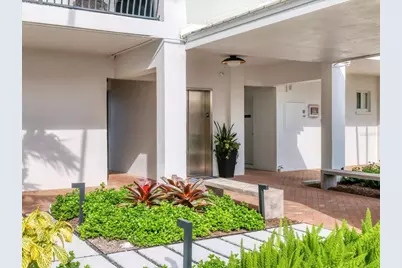 226 Golden Gate Point #44, Sarasota, FL 34236 - Photo 21