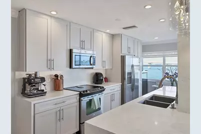 226 Golden Gate Point #44, Sarasota, FL 34236 - Photo 13