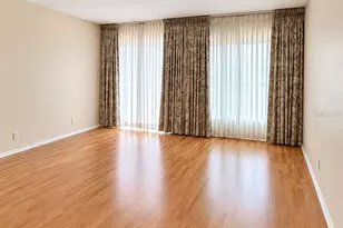 2901 26th St W, Bradenton, FL 34205 - Photo 3