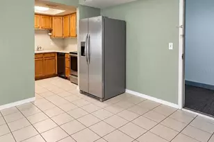 2901 26th St W, Bradenton, FL 34205 - Photo 9