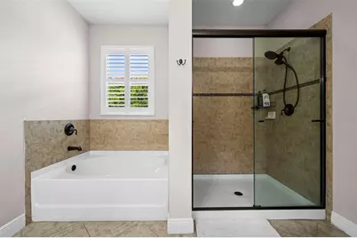 8212 36th Street E, Sarasota, FL 34243 - Photo 23