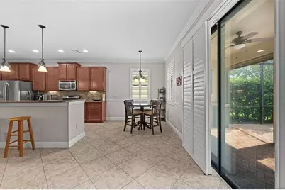 8212 36th Street E, Sarasota, FL 34243 - Photo 9