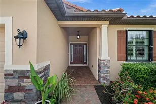 8212 36th St E, Sarasota, FL 34243 - Photo 3