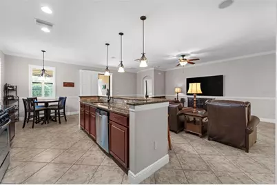 8212 36th Street E, Sarasota, FL 34243 - Photo 13