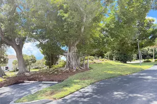 626 Bird Bay Dr S, Venice, FL 34285 - Photo 27