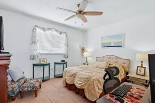 5001 Baraldi Cir, Sarasota, FL 34235 - Photo 13