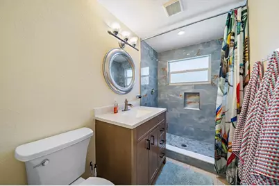 270 W Seminole Drive, Venice, FL 34293 - Photo 11