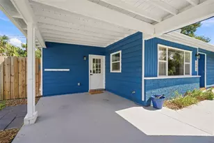 2667 Cheryle Ln, Sarasota, FL 34237 - Photo 13