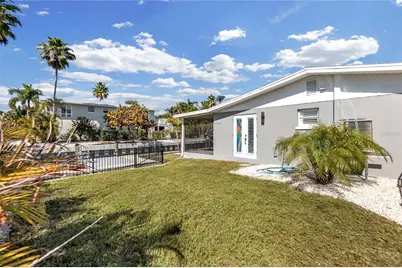 765 Saint Judes Drive N, Longboat Key, FL 34228 - Photo 39