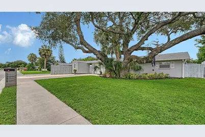 5338 Foxwood Drive, Sarasota, FL 34232 - Photo 3