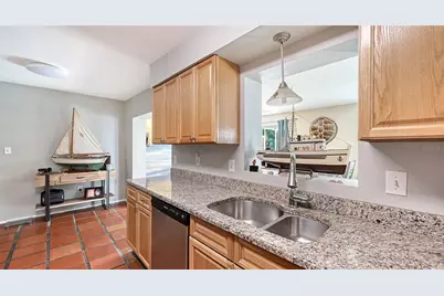 5338 Foxwood Drive, Sarasota, FL 34232 - Photo 9