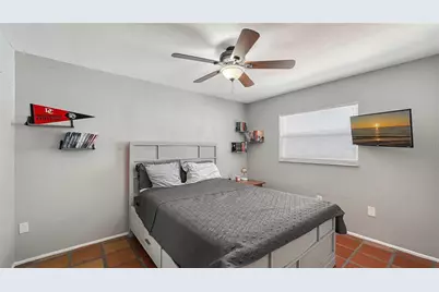 5338 Foxwood Drive, Sarasota, FL 34232 - Photo 17