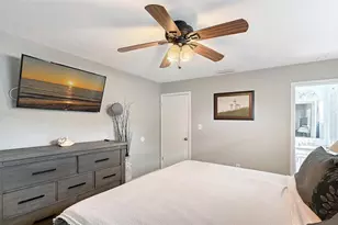 5338 Foxwood Dr, Sarasota, FL 34232 - Photo 15