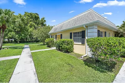 2423 Aspinwall Street #2423, Sarasota, FL 34237 - Photo 3