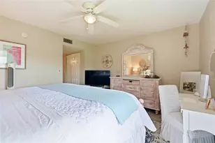 1801 Gulf Dr N, Bradenton Beach, FL 34217 - Photo 27