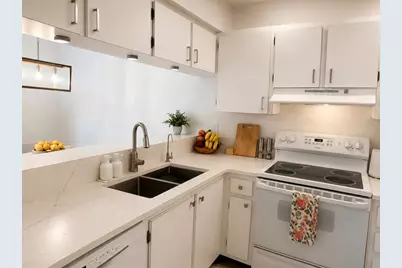 3221 Beneva Road #204, Sarasota, FL 34232 - Photo 5