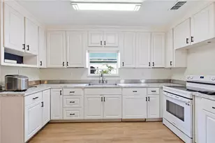 8830 Cocoa Ave, Jacksonville, FL 32211 - Photo 3