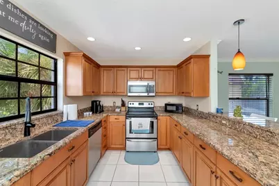 7517 34th Avenue W #6, Bradenton, FL 34209 - Photo 17