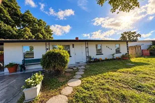 2414 25th Ave W, Bradenton, FL 34205 - Photo 1
